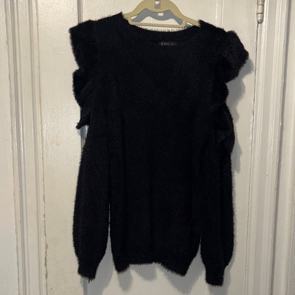 Chic Black Ruffle Sweater for Women